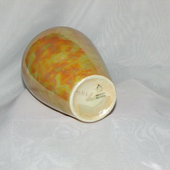Vintage Vase Peach Luster CZECHOSLOVAKIA 6 1/2" Opalescent Pearl Finish - Picture 2 of 3
